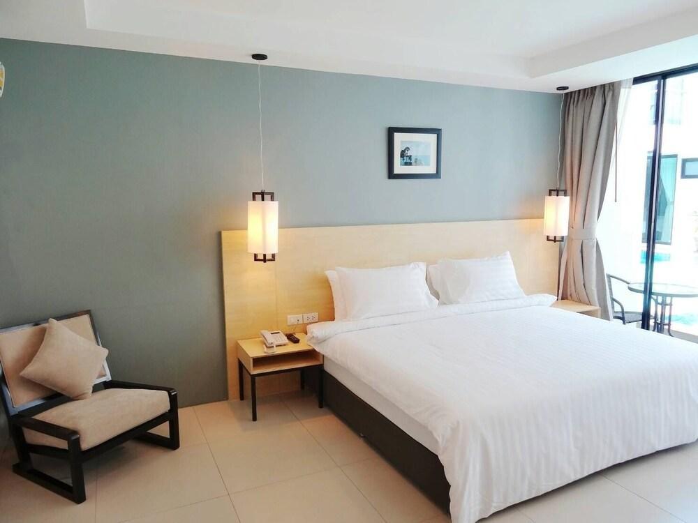 Good Day Phuket Hotel מראה חיצוני תמונה