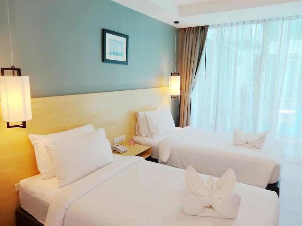 Good Day Phuket Hotel מראה חיצוני תמונה