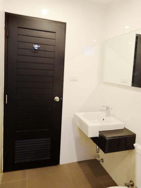 Good Day Phuket Hotel מראה חיצוני תמונה