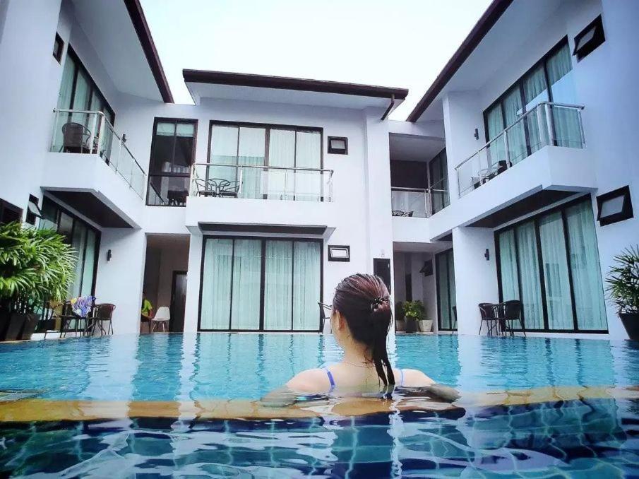 Good Day Phuket Hotel מראה חיצוני תמונה